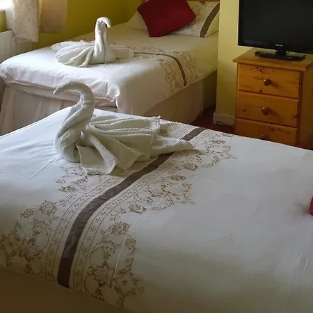 Mulberry Bed & Breakfast 3*